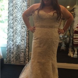 Size 23 Blush Color Wedding Dress. NWT.